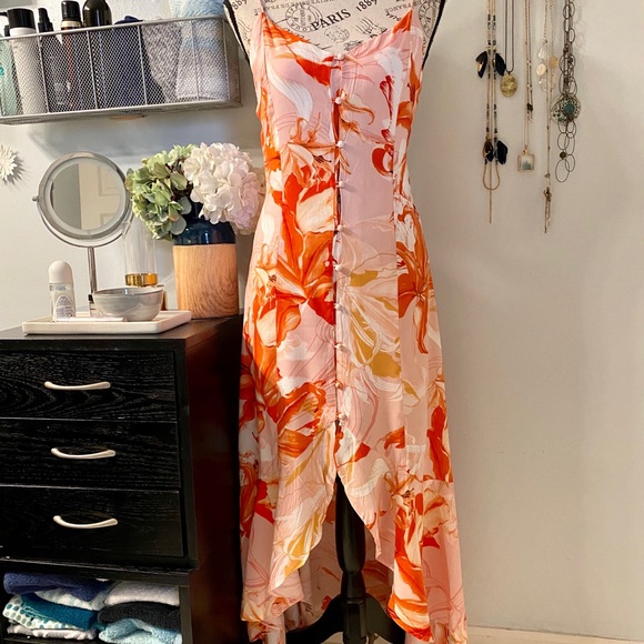 able the lable Dresses & Skirts - Able the label flowery maxi dress.